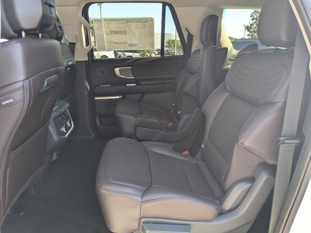 Certified 2026 Ford Expedition Max Platinum w/ Platinum Ultimate Package AWD/4WD image 12