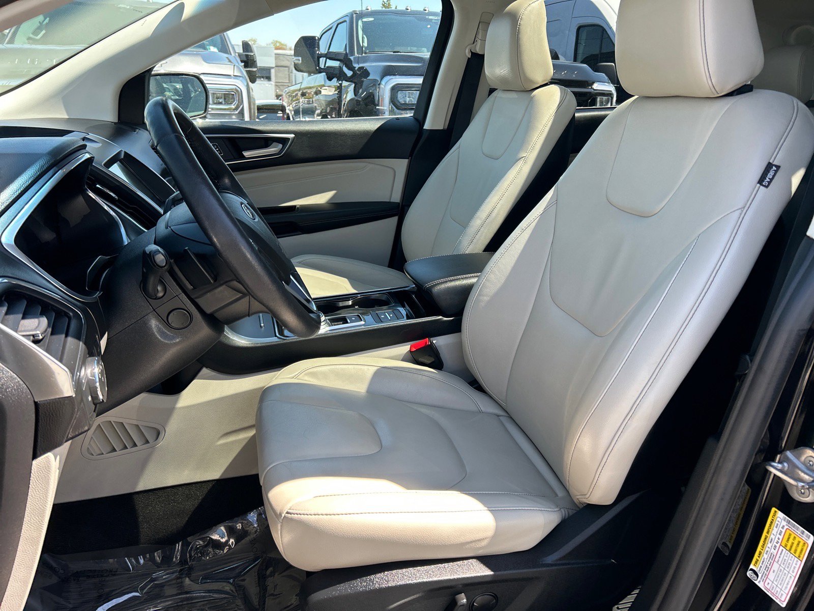 Certified 2020 Ford Edge Titanium w/ Class II Trailer Tow Package AWD/4WD image 7