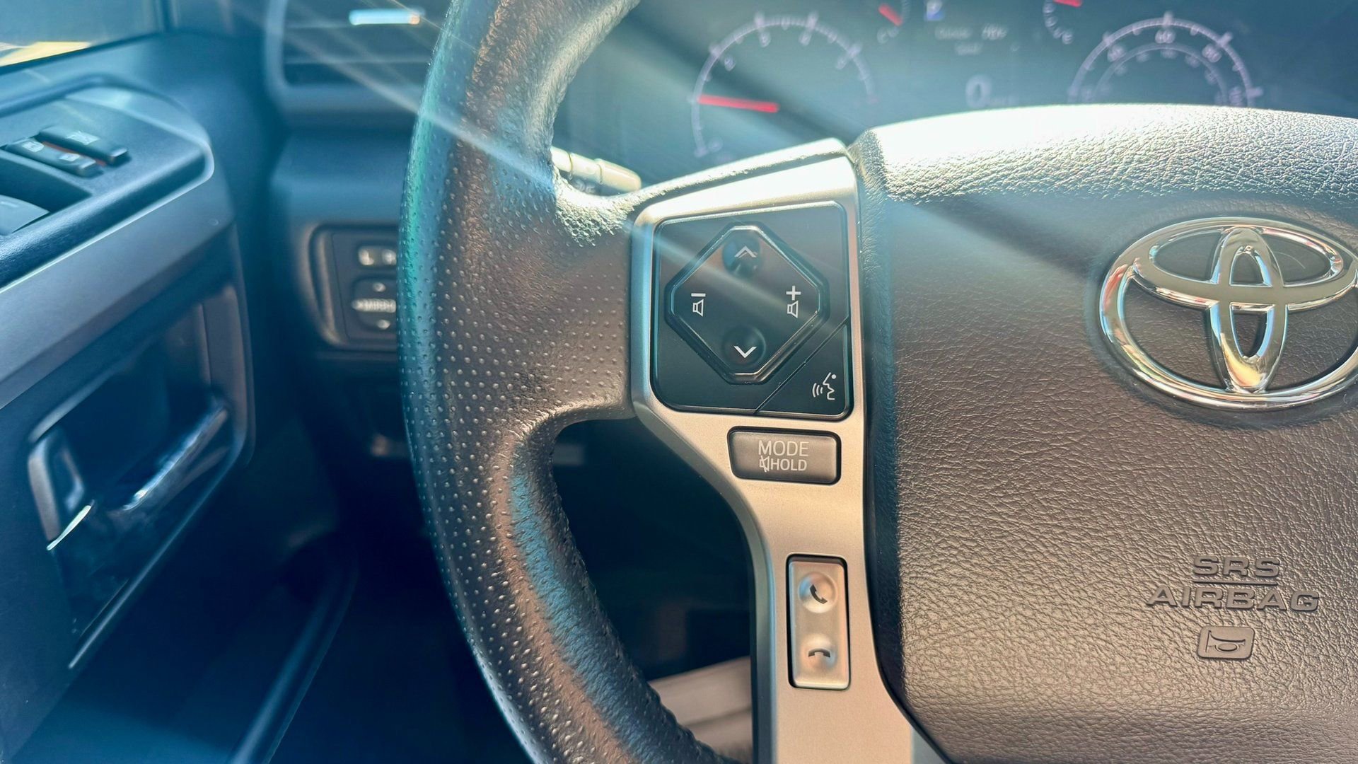 Used 2024 Toyota 4Runner SR5 image 29