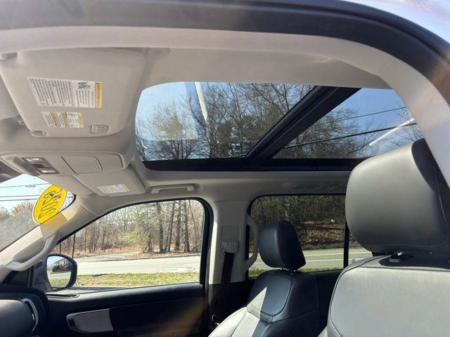 Certified 2025 Ford Expedition Active AWD/4WD image 17