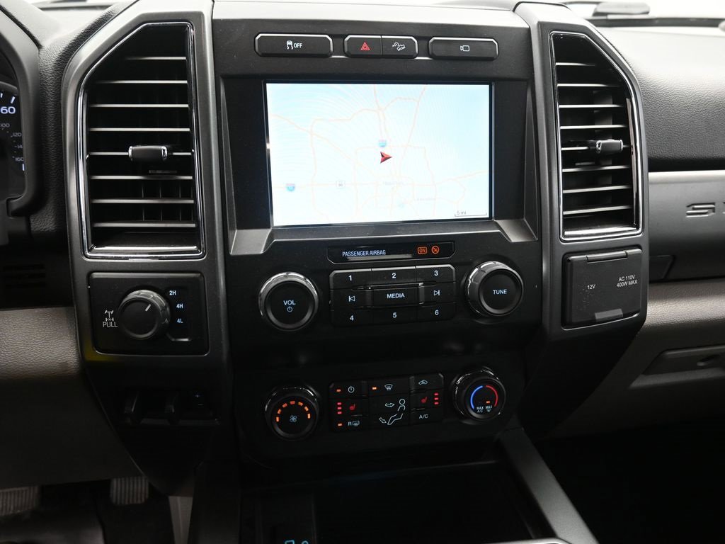 Certified 2022 Ford F250 XLT w/ XLT Premium Package image 4