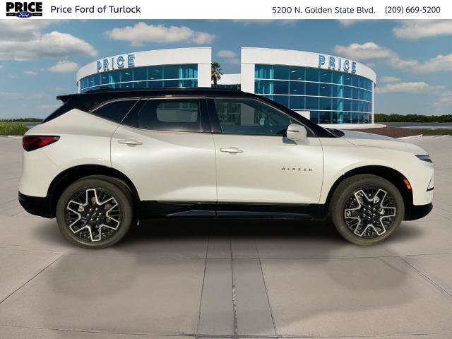 Used 2023 Chevrolet Blazer RS w/ Driver Confidence II Package image 4