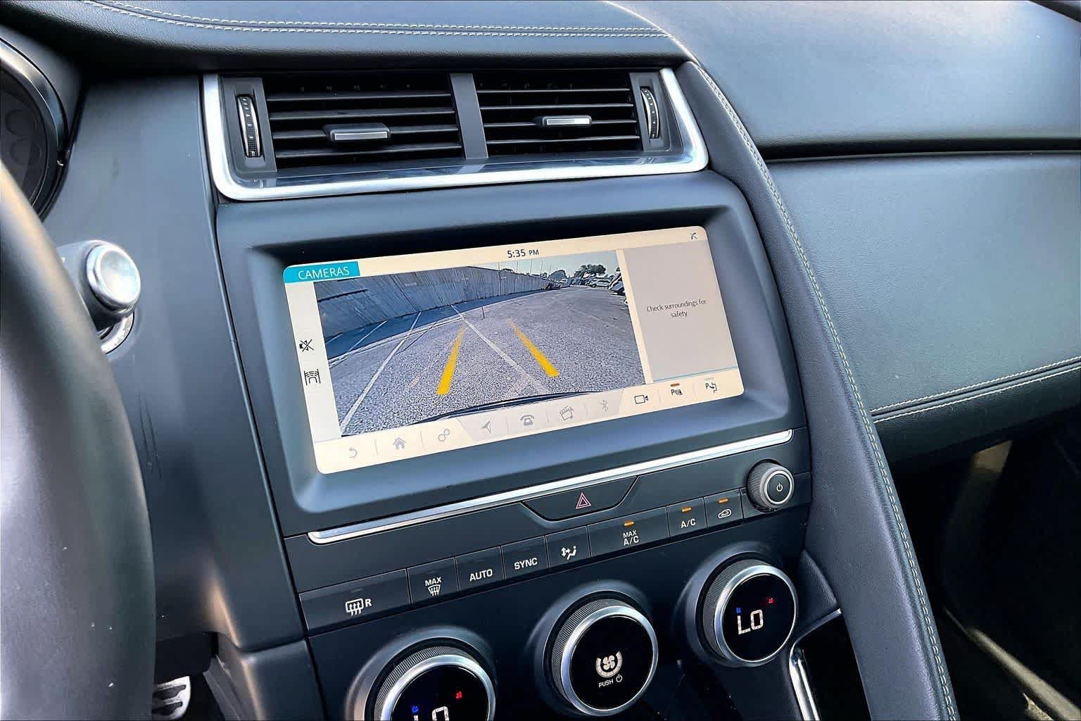 Used 2019 Jaguar E-PACE R-Dynamic SE AWD/4WD image 28