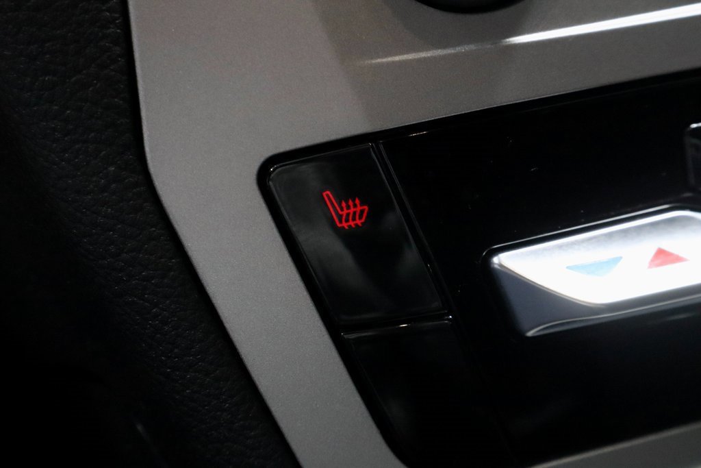 Certified 2023 Ford Explorer XLT image 10