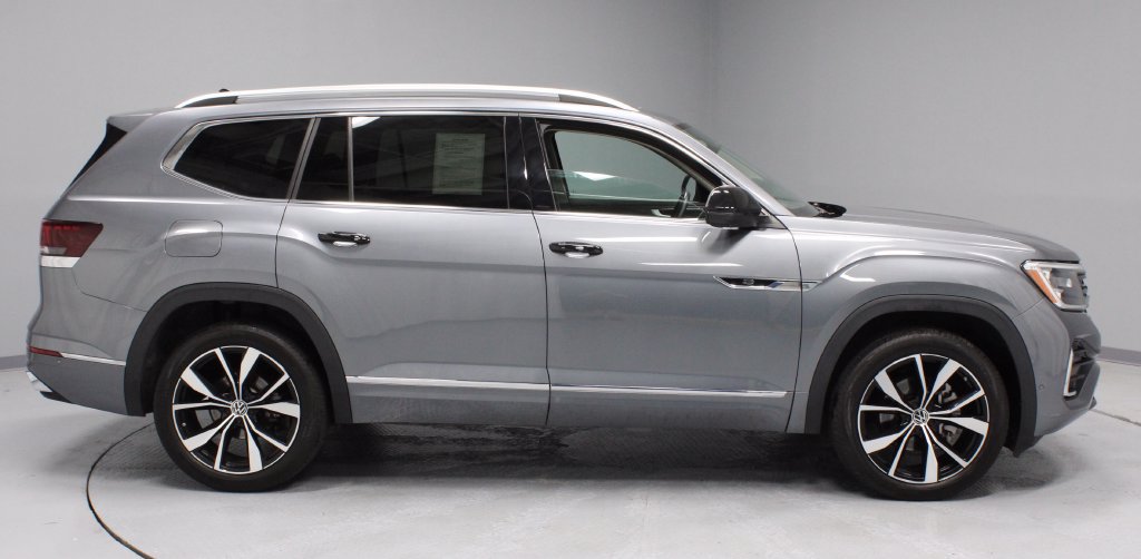 Used 2024 Volkswagen Atlas SEL Premium R-Line AWD/4WD image 13