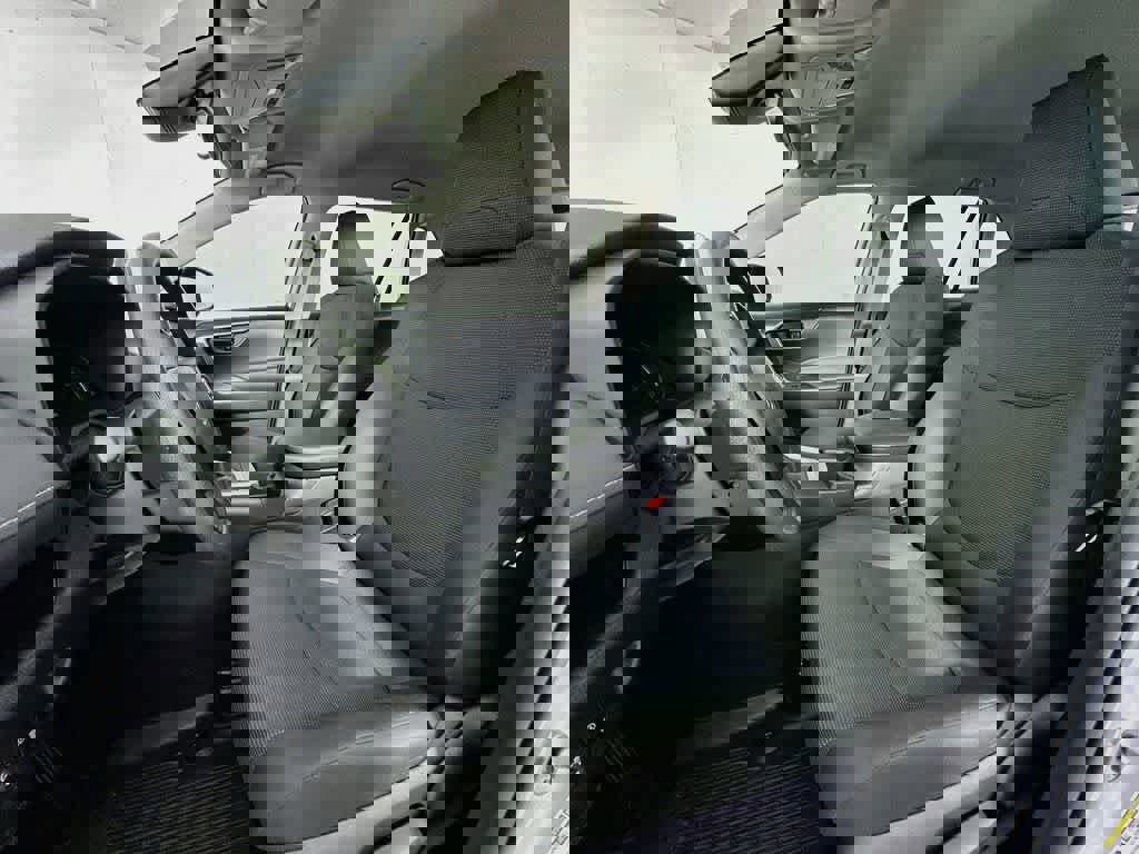 Used 2025 Toyota RAV4 LE FWD image 15