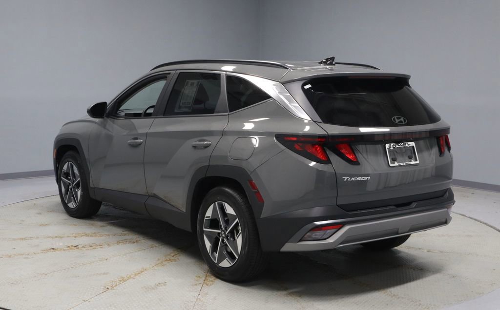 Used 2025 Hyundai Tucson SEL FWD image 3
