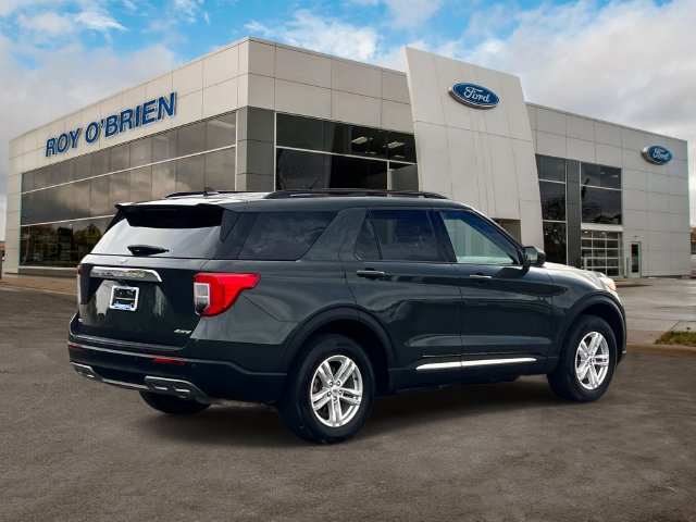 Certified 2023 Ford Explorer XLT w/ Equipment Group 202A AWD/4WD image 5