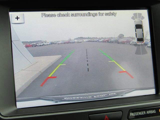 Certified 2018 Ford Explorer XLT w/ Equipment Group 202A image 25