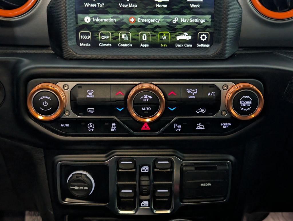 Used 2021 Jeep Gladiator Sport AWD/4WD image 15