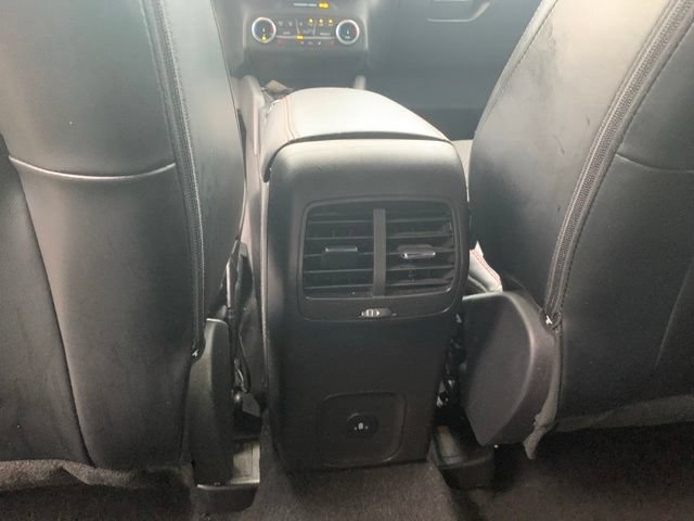 Certified 2025 Ford Escape ST-Line Select AWD/4WD image 20