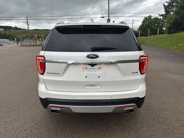 Certified 2017 Ford Explorer Platinum AWD/4WD image 3