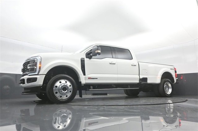 Certified 2025 Ford F450 Platinum image 27