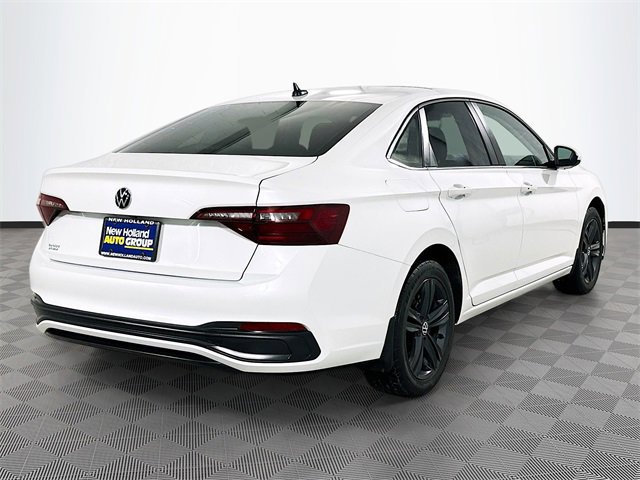 Used 2022 Volkswagen Jetta SE image 5