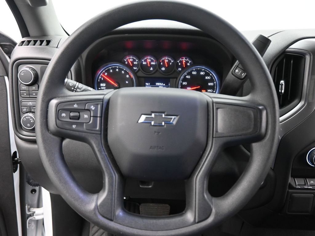 Used 2024 Chevrolet Silverado 1500 Custom Trail Boss w/ LPO, Dark Essentials Package AWD/4WD image 15