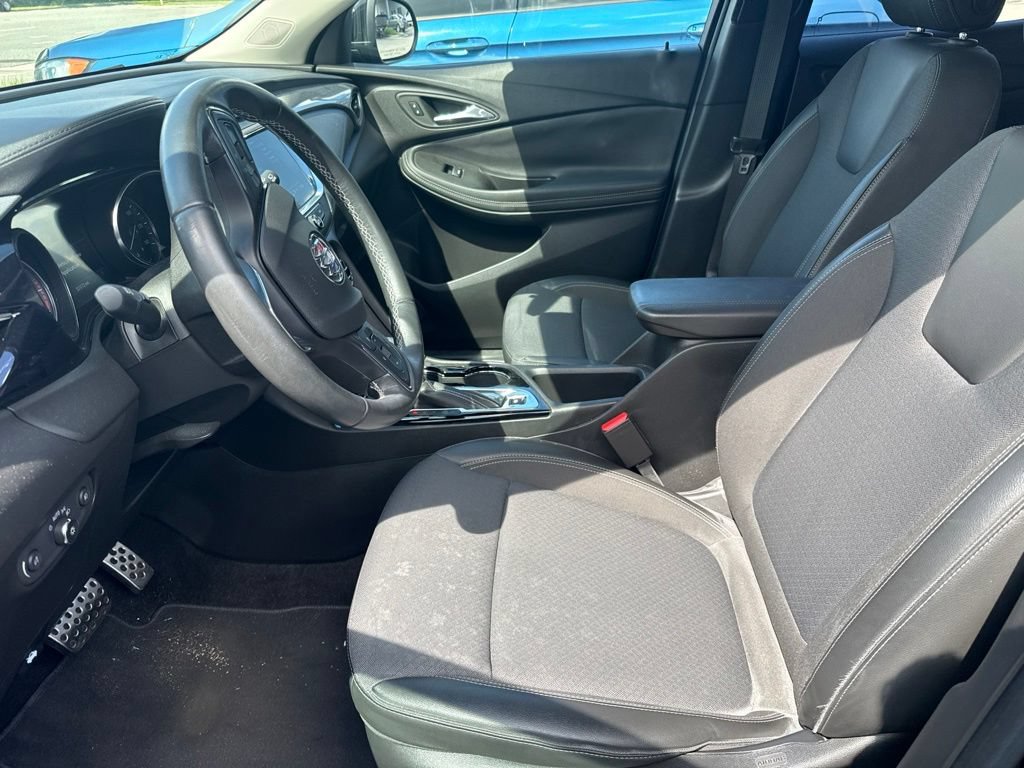 Used 2023 Buick Encore GX Select w/ Sport Touring Package FWD image 8