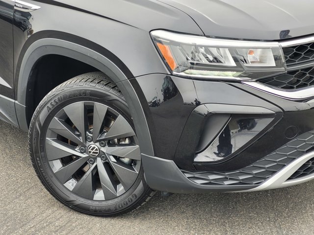 Used 2023 Volkswagen Taos S image 9