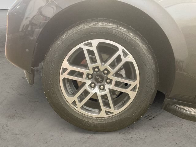 Certified 2025 Ford Expedition Active AWD/4WD image 9