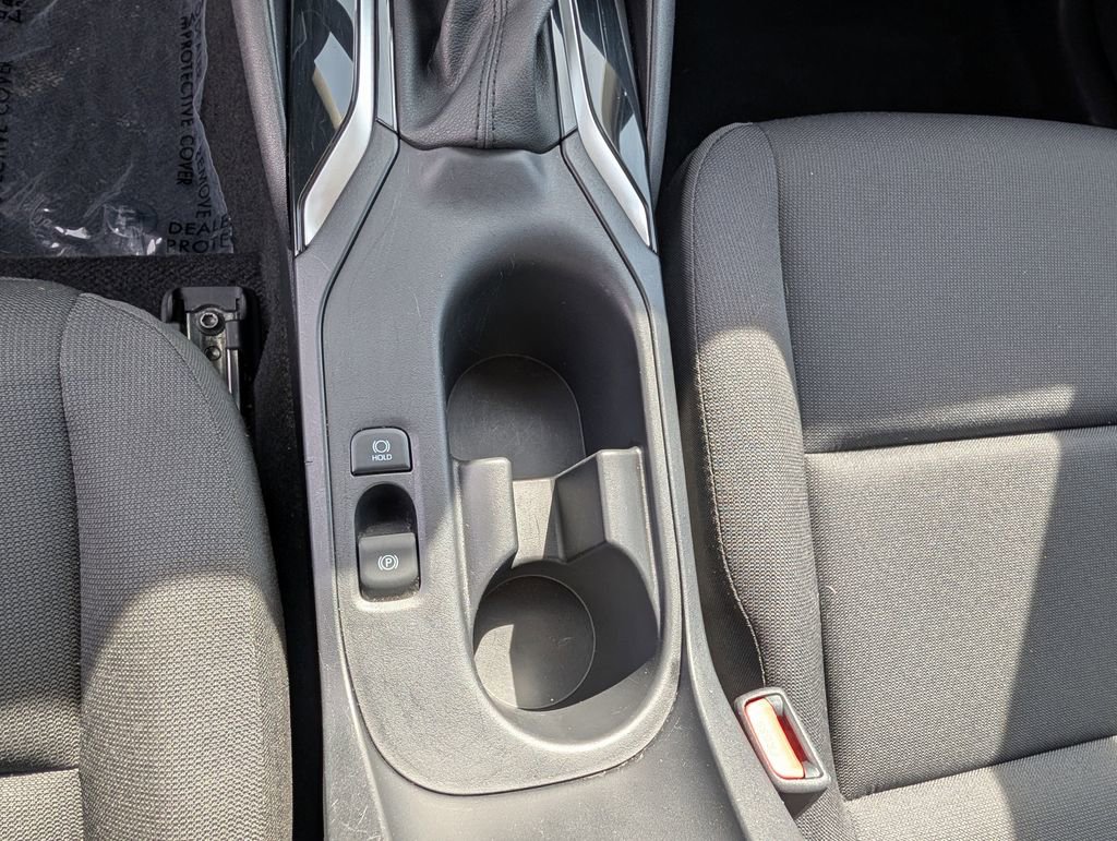Used 2025 Toyota Corolla LE image 24