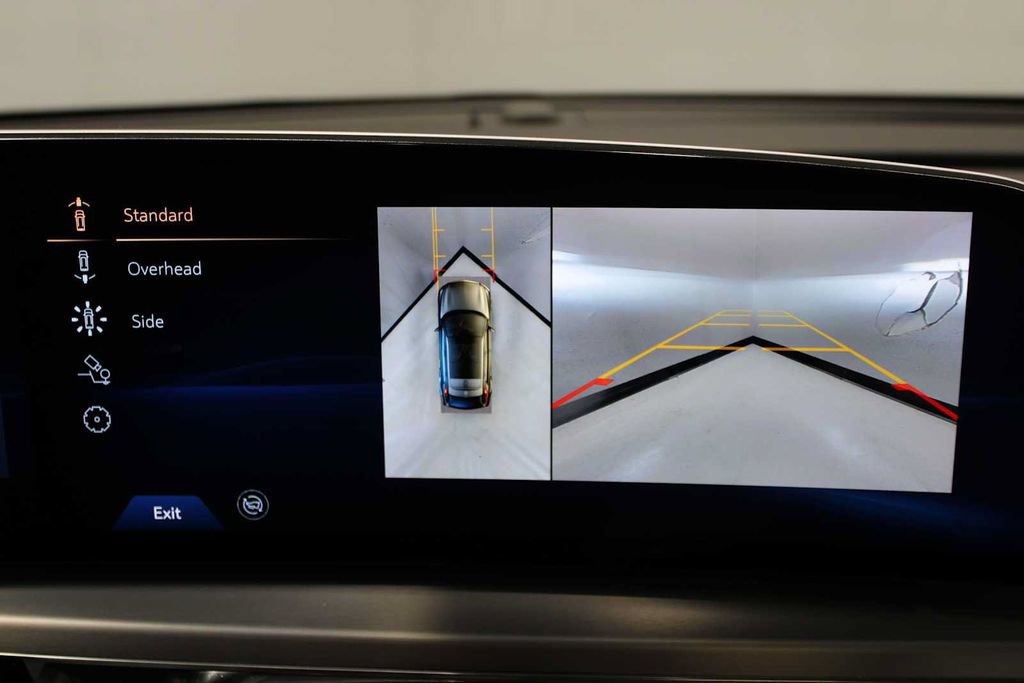 Used 2024 Cadillac Lyriq Luxury AWD/4WD image 39