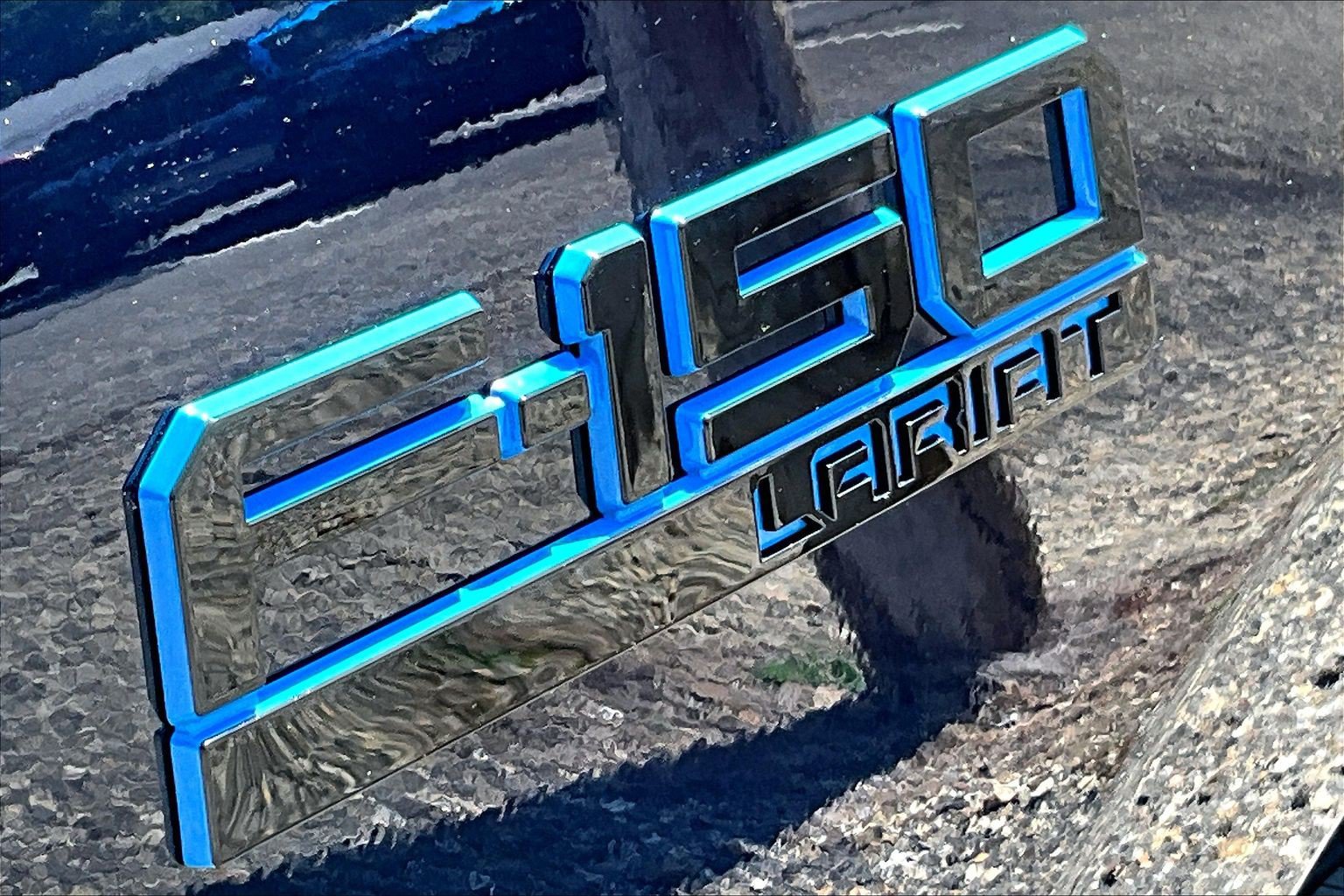 Certified 2025 Ford F150 Lightning Lariat AWD/4WD image 32