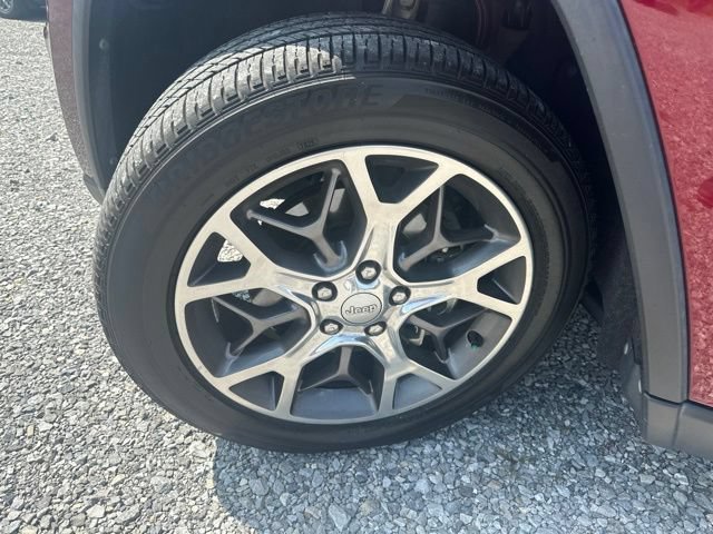 Used 2022 Jeep Grand Cherokee Limited AWD/4WD image 7