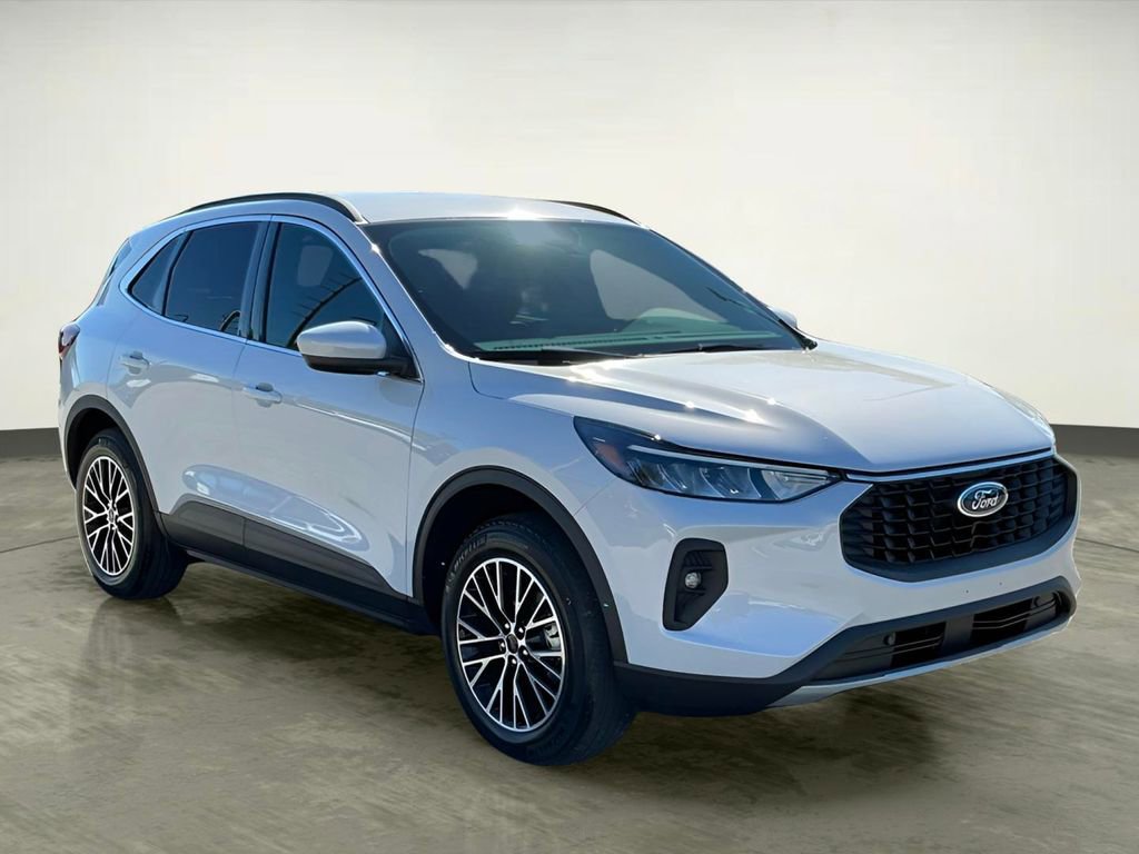 Certified 2026 Ford Escape Base image 12