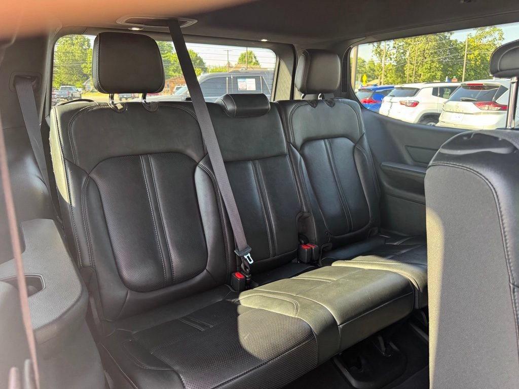 Used 2023 Jeep Wagoneer Series III w/ Preferred Equipment Group AWD/4WD image 20