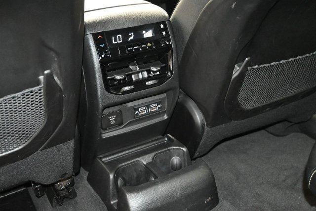 Used 2023 Jeep Grand Cherokee L Limited AWD/4WD image 15