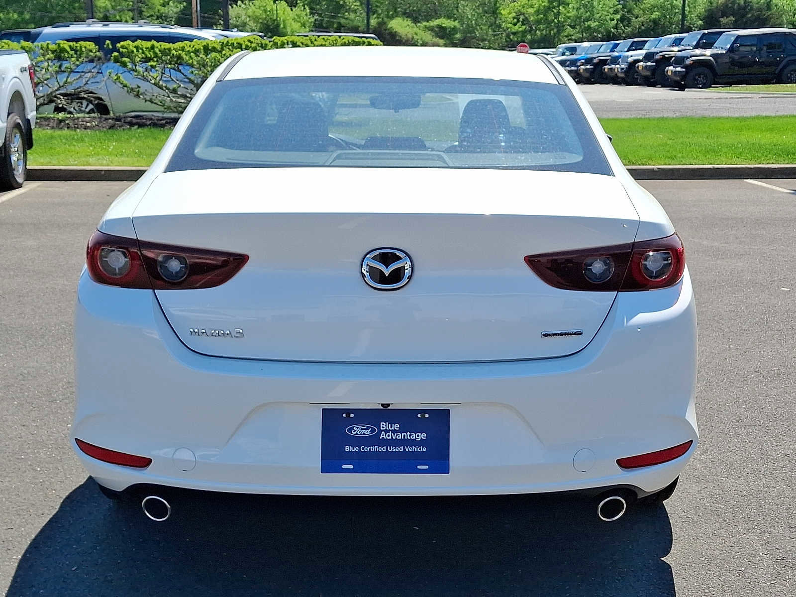 Used 2023 MAZDA MAZDA3 s FWD image 5
