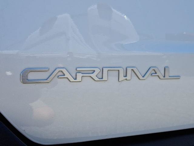 Used 2025 Kia Carnival FWD image 32