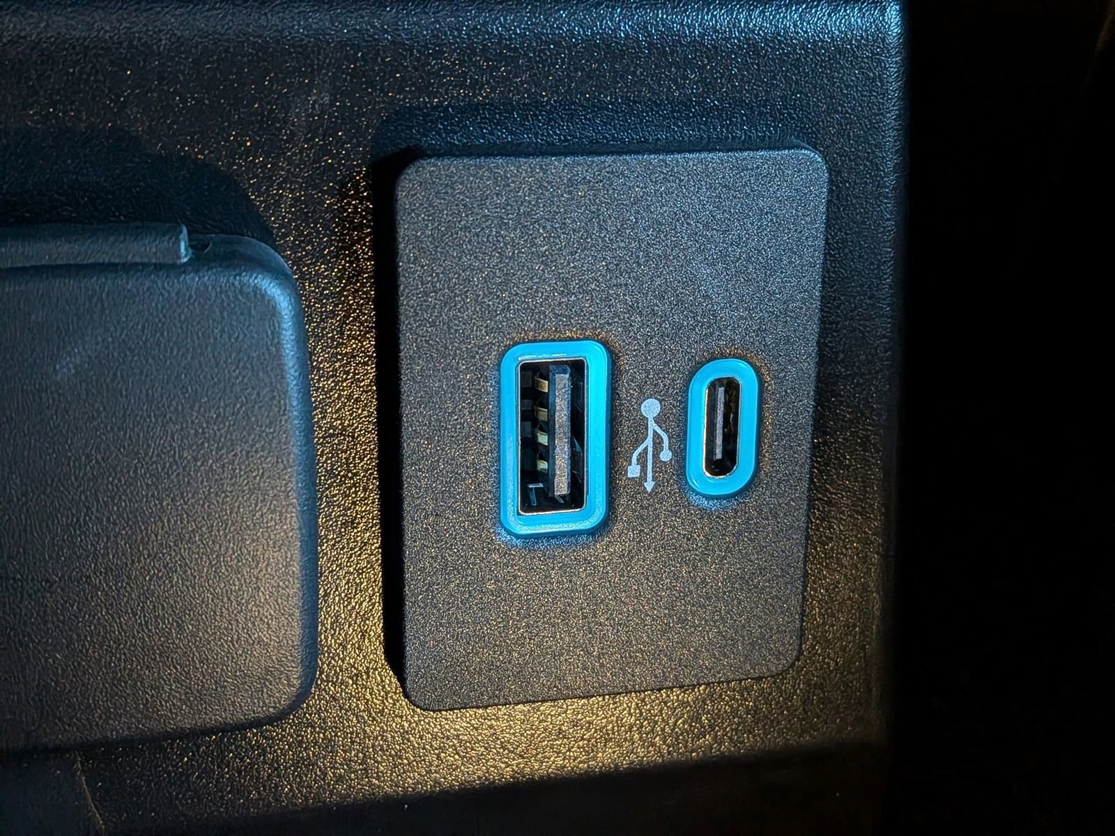 Certified 2024 Ford Explorer ST w/ Equipment Group 401A image 27