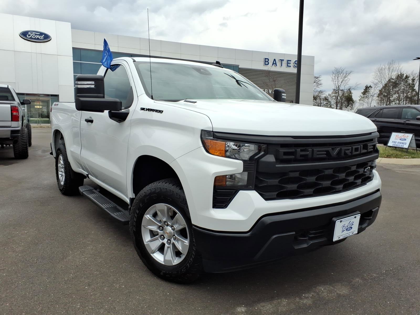 Used 2025 Chevrolet Silverado 1500 W/T w/ WT Value Package image 7