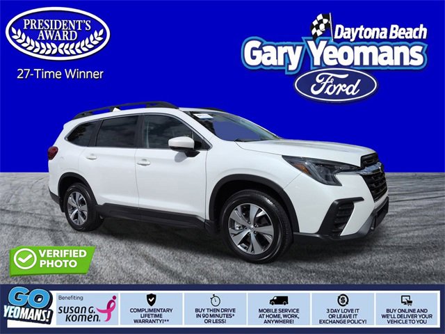 Used 2025 Subaru Ascent Premium image 1