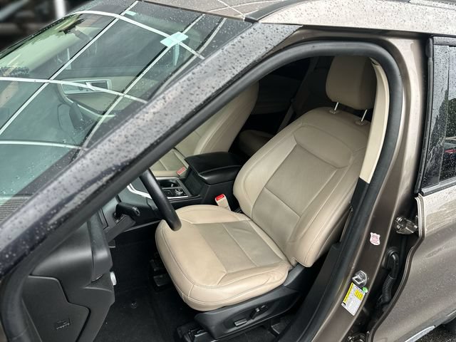 Certified 2021 Ford Explorer Limited AWD/4WD image 12