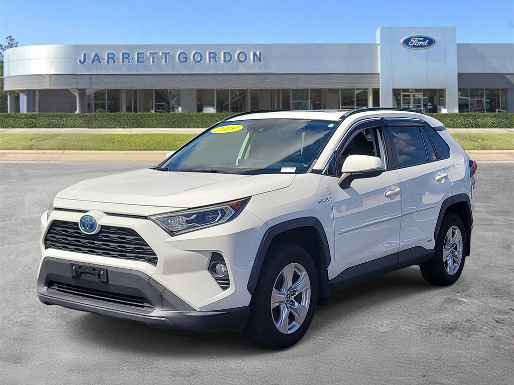 Used 2019 Toyota RAV4 XLE w/ Convenience Package AWD/4WD image 2