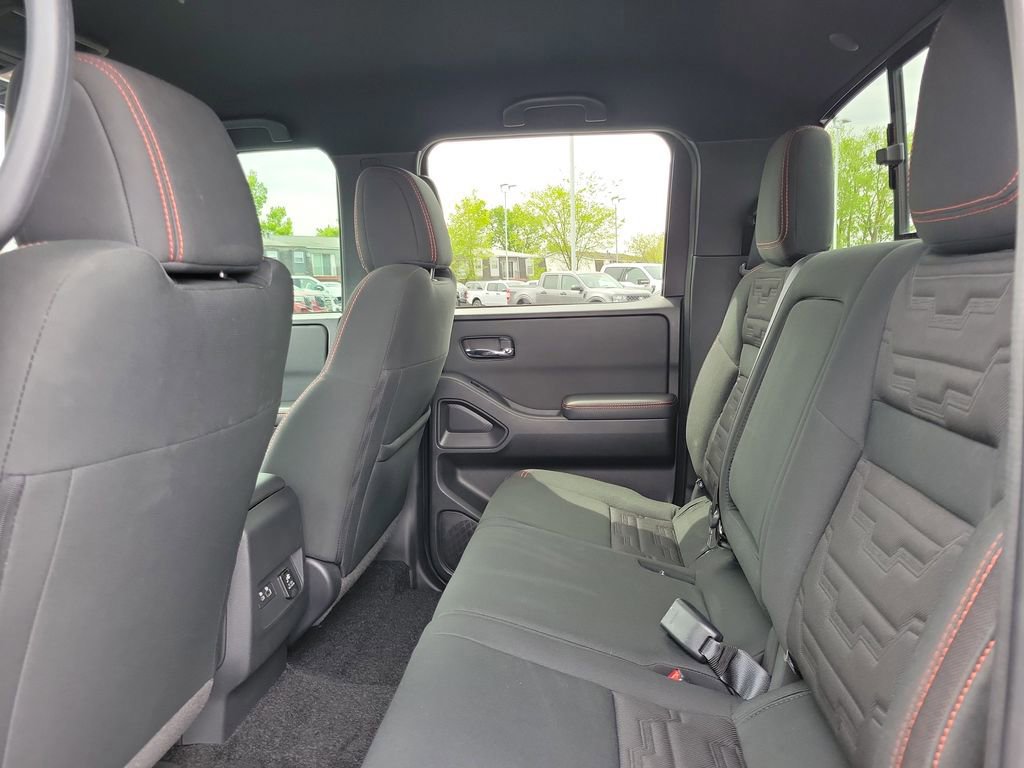 Used 2023 Nissan Frontier PRO-4X w/ Pro Convenience Package AWD/4WD image 14
