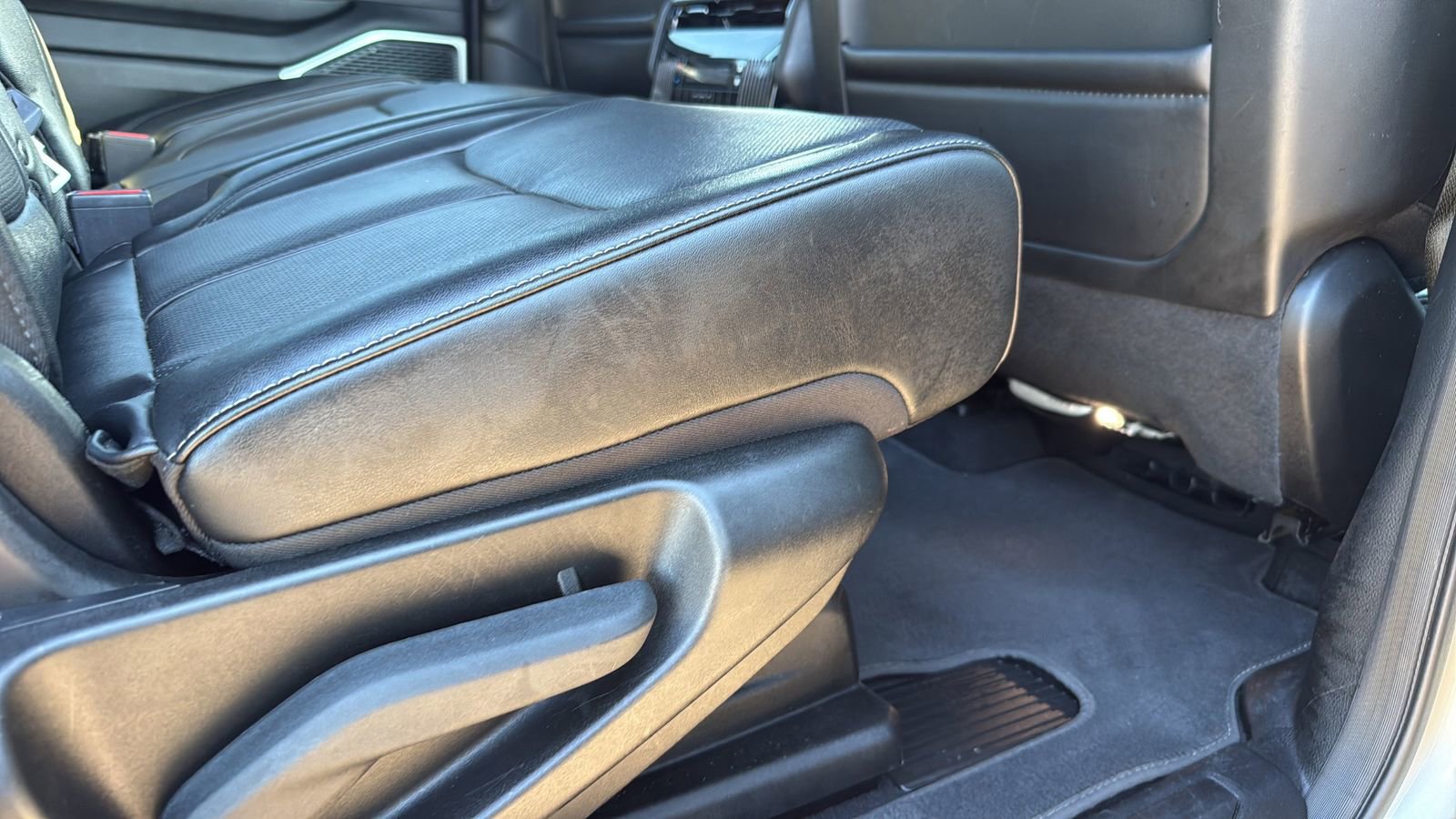 Used 2024 Jeep Wagoneer Series II w/ Flexible Seating Group RWD image 26