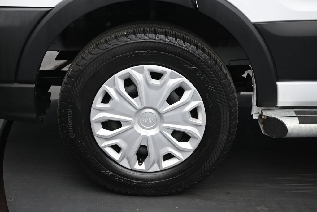Certified 2025 Ford Transit 250 Low Roof w/ Exterior Upgrade Package RWD image 21