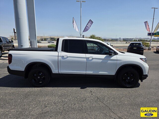 Used 2025 Honda Ridgeline Black Edition image 8