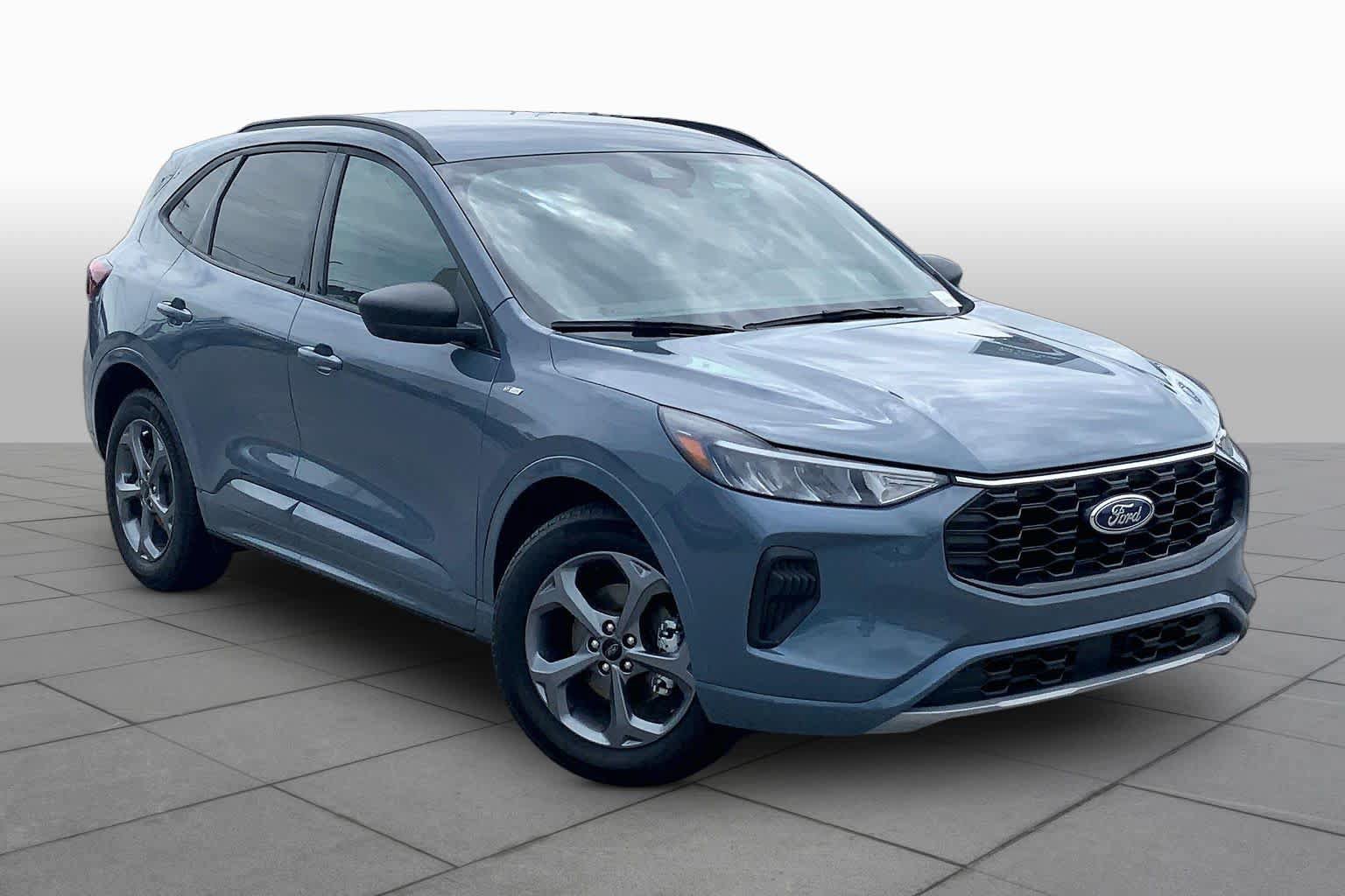 Certified 2023 Ford Escape ST-Line w/ Tech Pack #1 FWD image 3