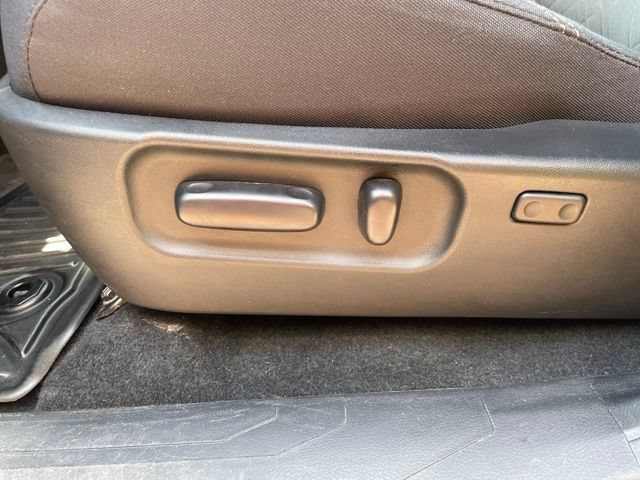 Used 2022 Toyota Tacoma TRD Off-Road w/ Technology Package AWD/4WD image 13