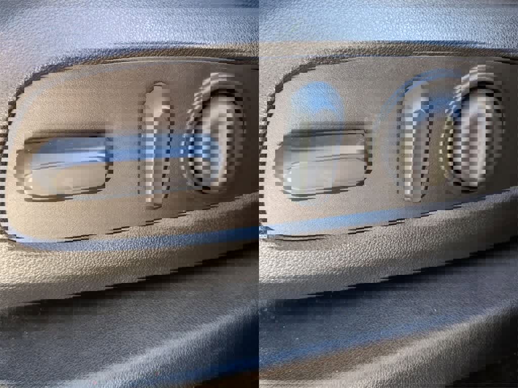 Used 2022 Chevrolet Equinox LT image 18