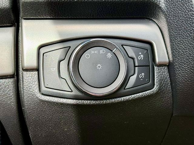 Certified 2018 Ford Explorer XLT AWD/4WD image 28