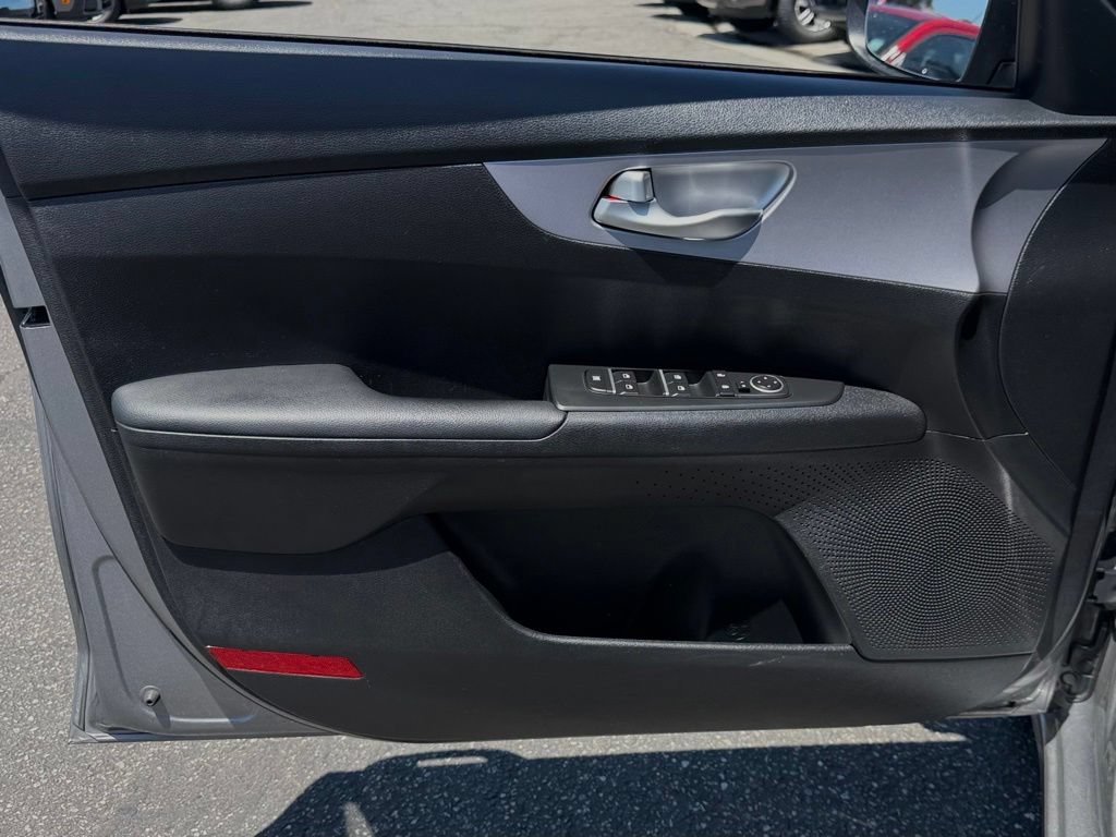 Used 2024 Kia Forte LXS FWD image 16