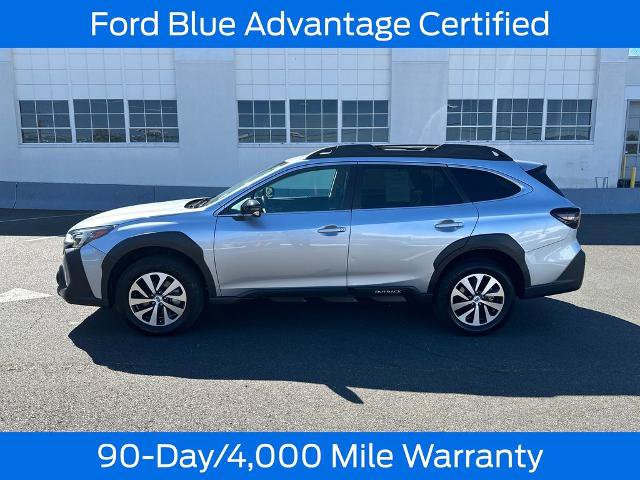 Used 2023 Subaru Outback Premium AWD/4WD image 4