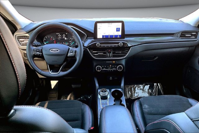 Certified 2022 Ford Escape SEL w/ SEL Stealth AWD Package image 7