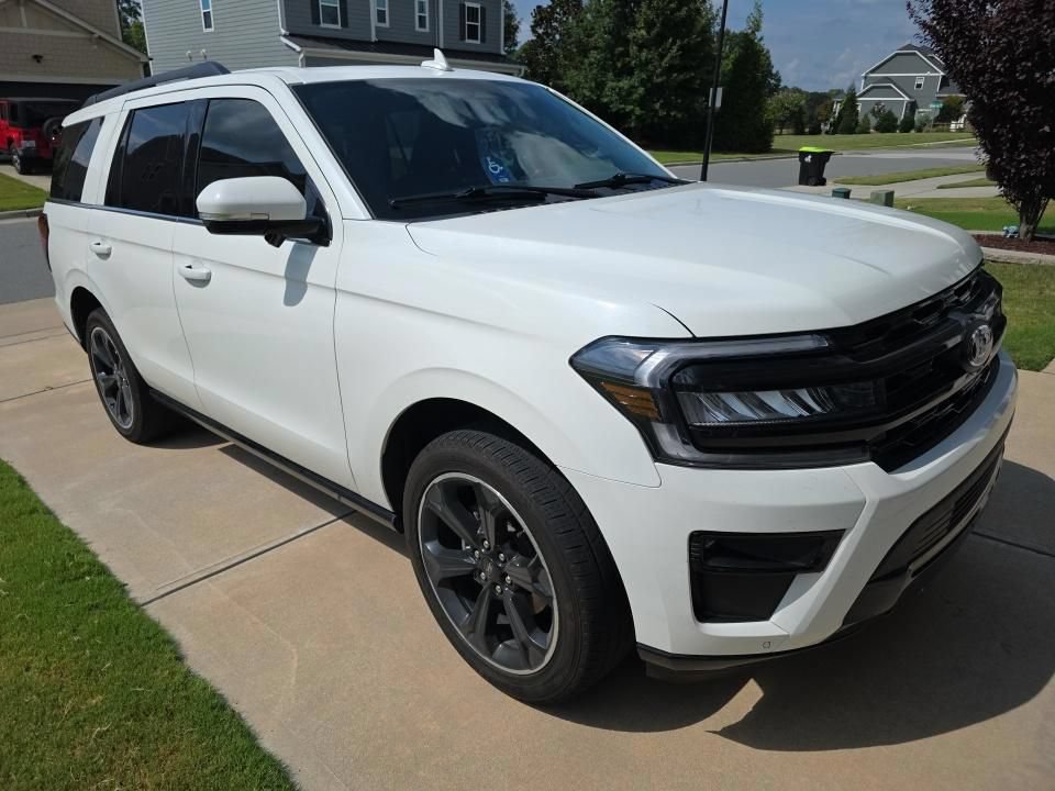 Certified 2023 Ford Expedition Limited AWD/4WD image 2