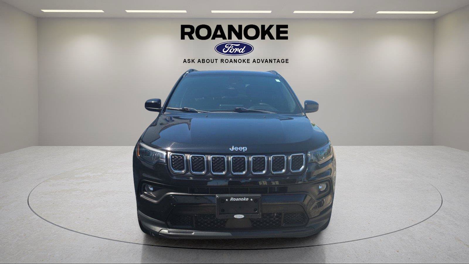 Used 2023 Jeep Compass Latitude w/ Convenience Group AWD/4WD image 6