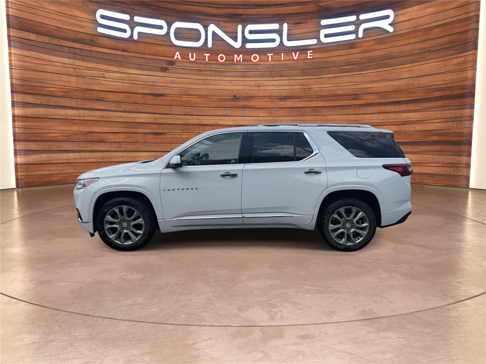 Used 2021 Chevrolet Traverse Premier AWD/4WD image 3